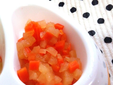 離乳食後期 りんごと人参の温サラダ レシピ 作り方 By にゃんこハンター123 楽天レシピ